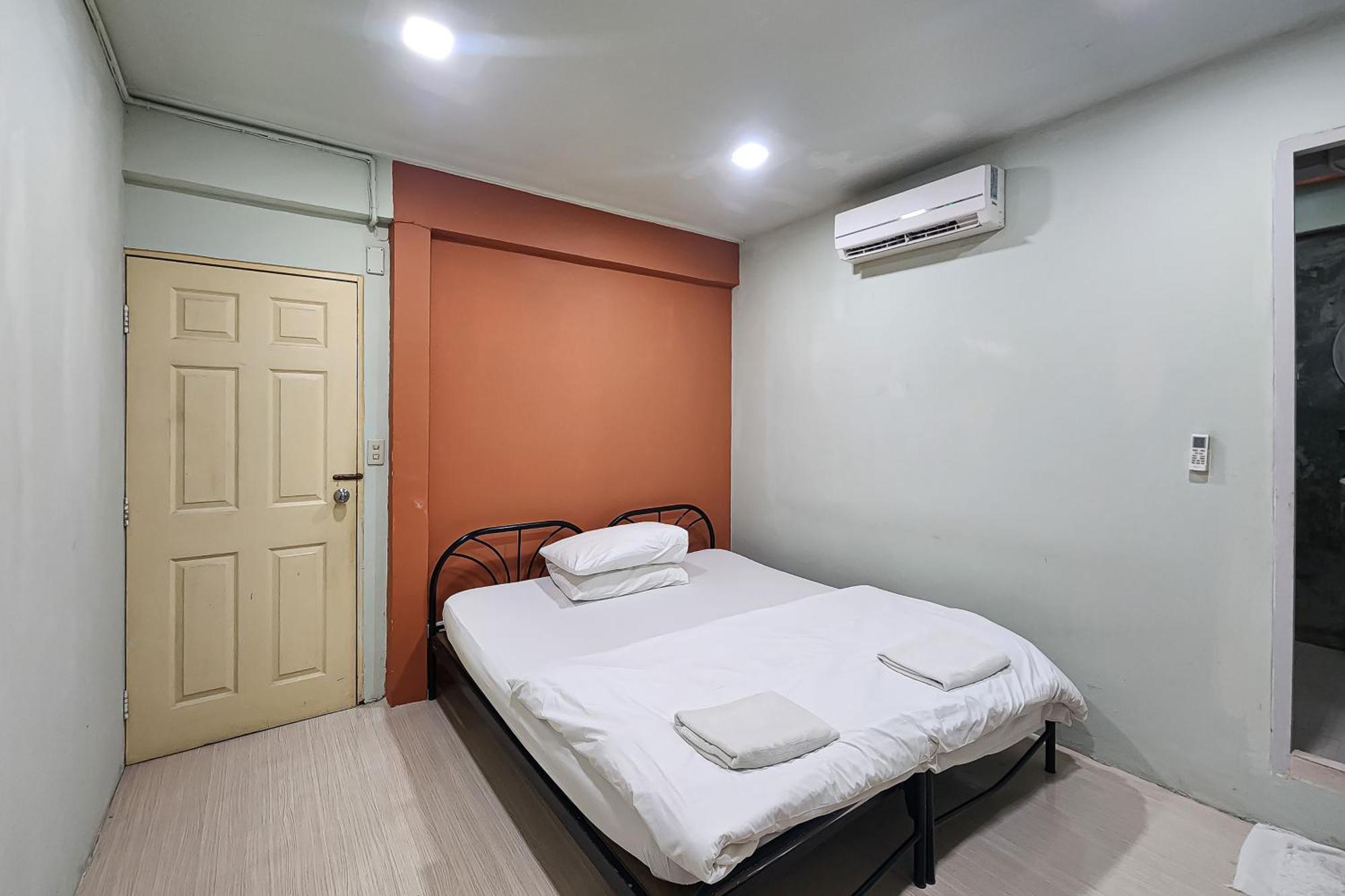Freesia Saladaeng Silom Apartments Bangkok Dış mekan fotoğraf